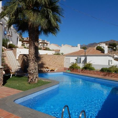 Beach Villa ,Nerja, Seaview, Pool, 3 Bedrooms, Huge Terrace And Garden Eksteriør billede
