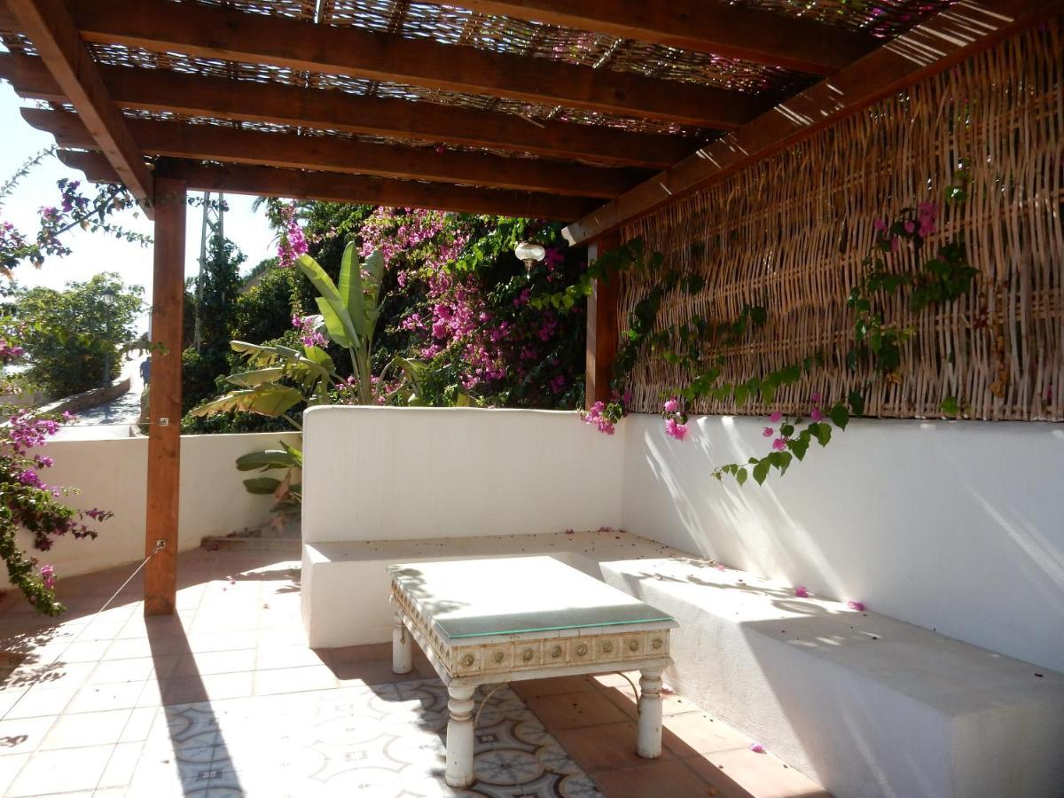 Beach Villa ,Nerja, Seaview, Pool, 3 Bedrooms, Huge Terrace And Garden Eksteriør billede