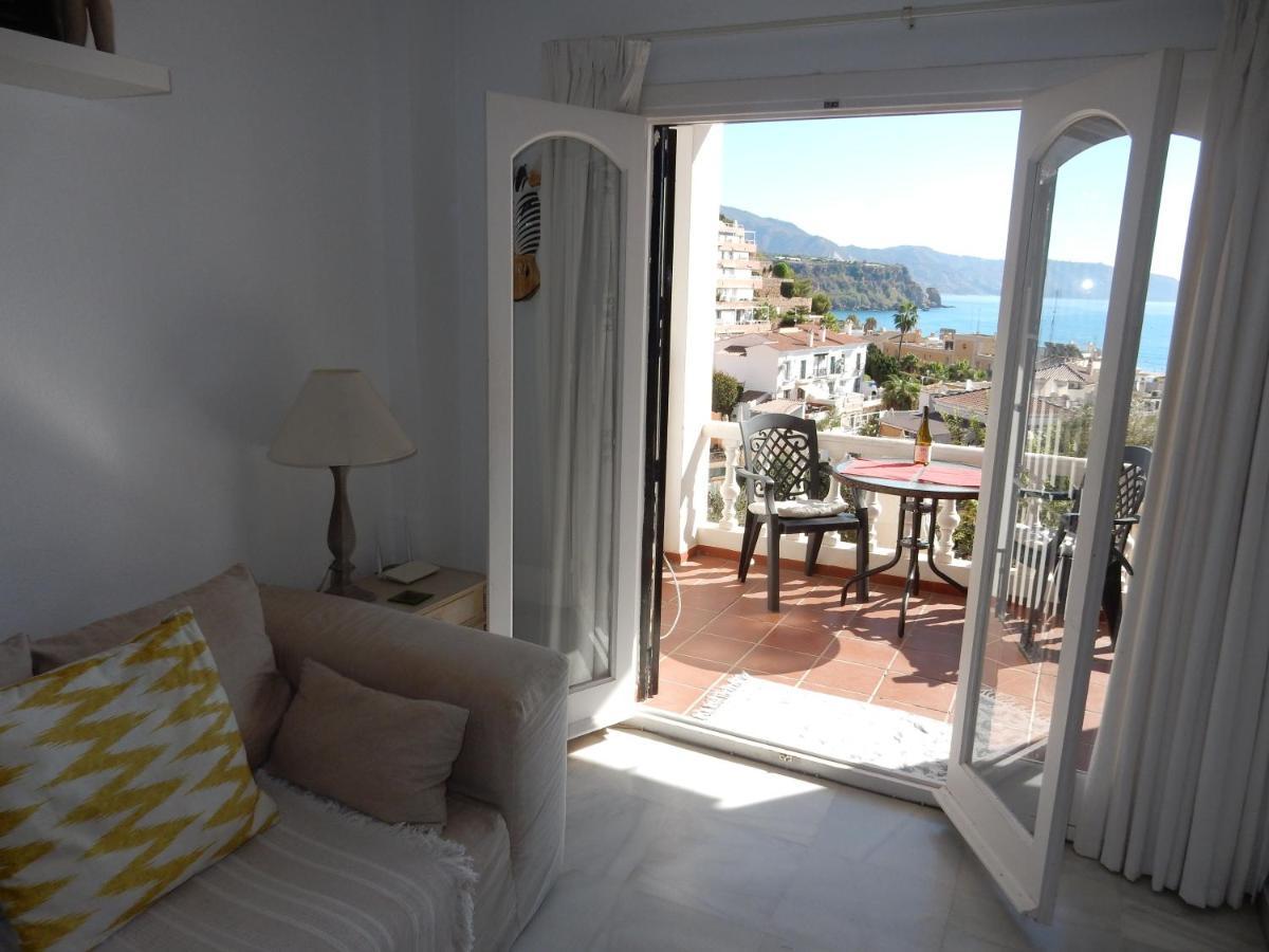 Beach Villa ,Nerja, Seaview, Pool, 3 Bedrooms, Huge Terrace And Garden Eksteriør billede